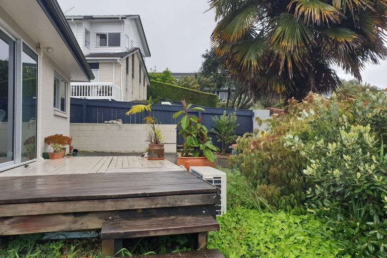 Photo of property in 5 Ponui Place, Mairangi Bay, Auckland, 0630