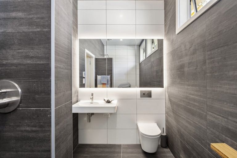 Photo of property in 26 Jackson Street, Island Bay, Wellington, 6023