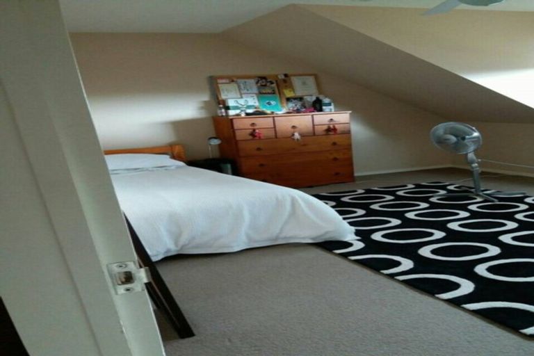 Photo of property in 79 Manor Park, Sunnyhills, Auckland, 2010