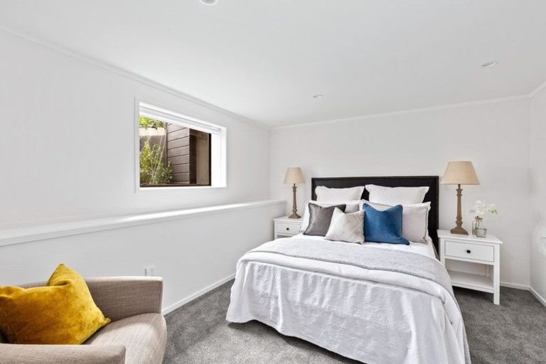 Photo of property in 1/22 Bevyn Street, Castor Bay, Auckland, 0620
