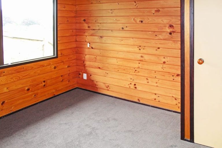 Photo of property in 21 Rosedale Crescent, Cloverlea, Palmerston North, 4412