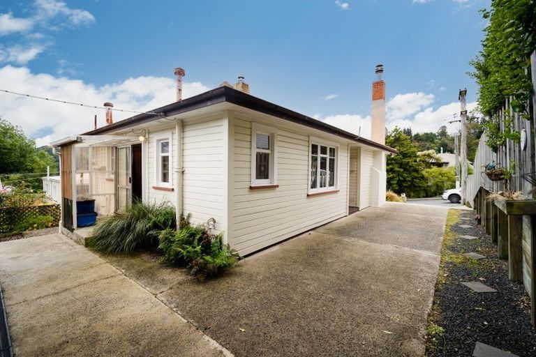 Photo of property in 55 Barr Street, Kenmure, Dunedin, 9011