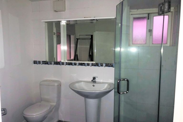 Photo of property in Bond Store Apartments, 8b Egmont Street, Te Aro, Wellington, 6011