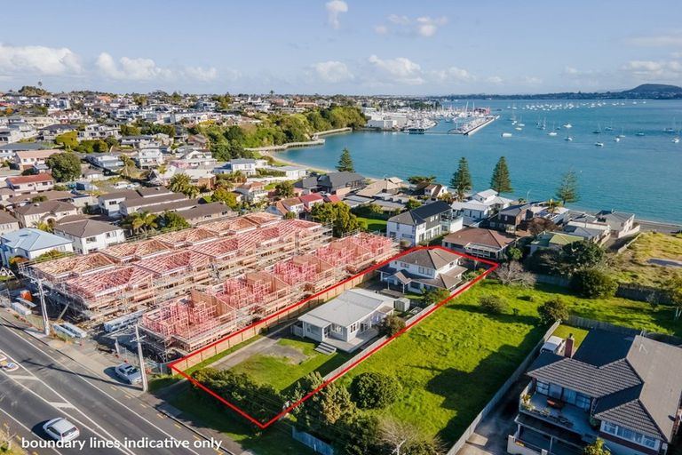 Photo of property in 2/145 Bucklands Beach Road, Bucklands Beach, Auckland, 2012