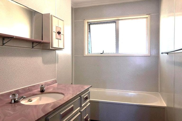 Photo of property in 61 Cracroft Street, Waitara, 4320