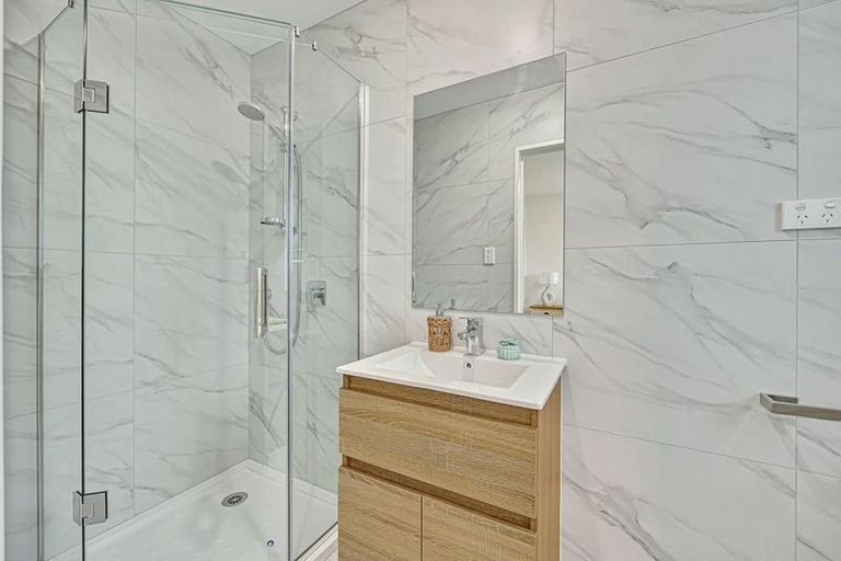 Photo of property in 16b Putiputi Way, Papakura, 2110