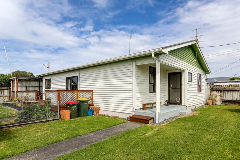 Photo of property in 143 Ngamotu Road, Spotswood, New Plymouth, 4310