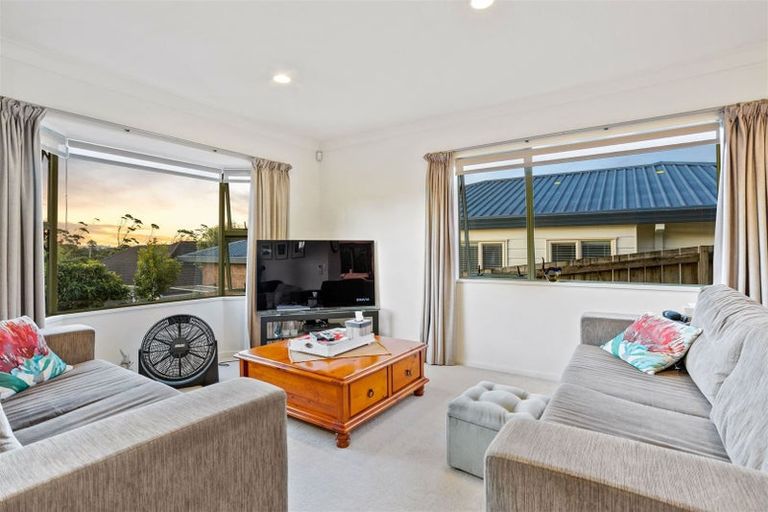 Photo of property in 30a Captain Scott Road, Glen Eden, Auckland, 0602