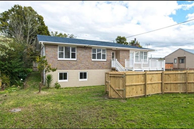 Photo of property in 4 Kelkirk Street, Kelston, Auckland, 0602