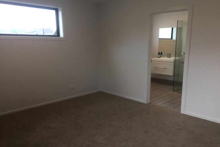 Photo of property in 2 Bathans Lane, Lake Hayes, Queenstown, 9304