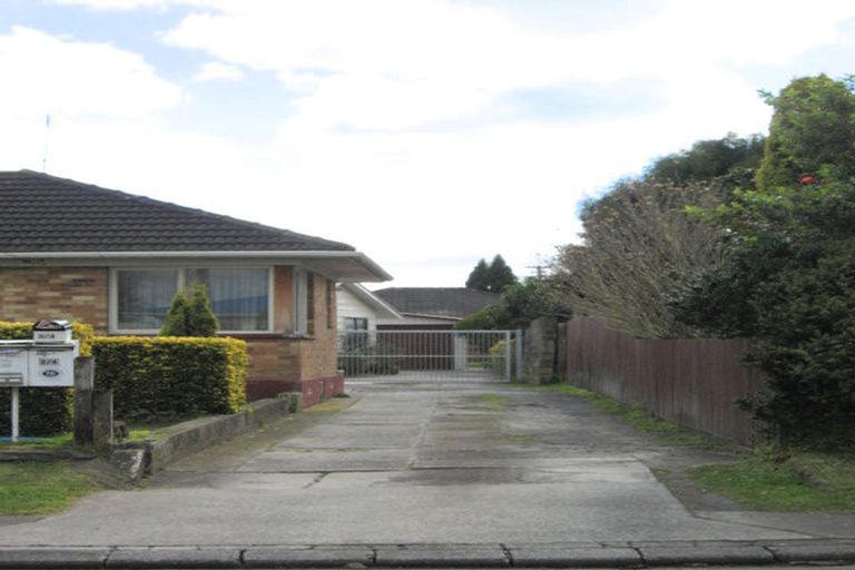Photo of property in 2/4 Sutton Crescent, Papakura, 2110
