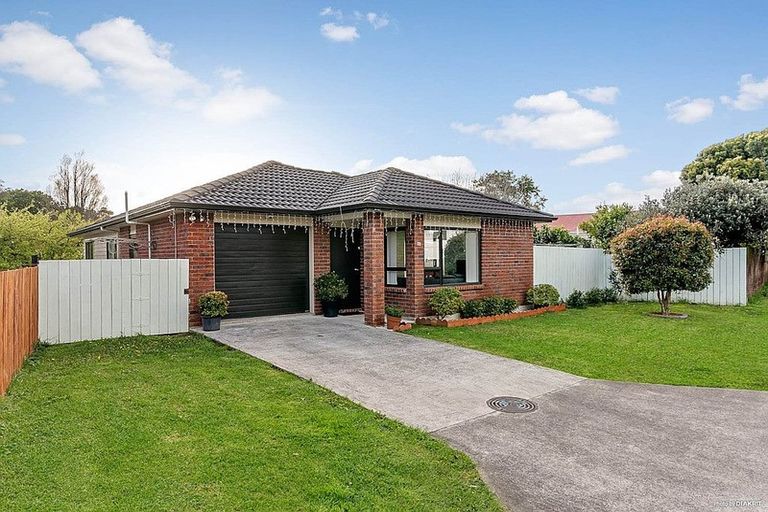 Photo of property in 32 Finlayson Avenue, Clendon Park, Auckland, 2103