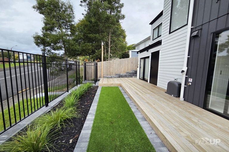 Photo of property in 79e Gallony Avenue, Massey, Auckland, 0614