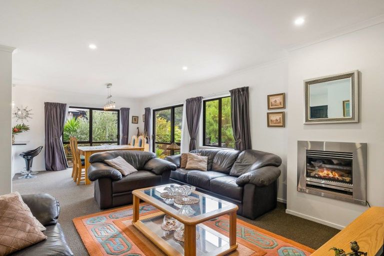 Photo of property in 85 Riverstone Drive, Riverstone Terraces, Upper Hutt, 5018