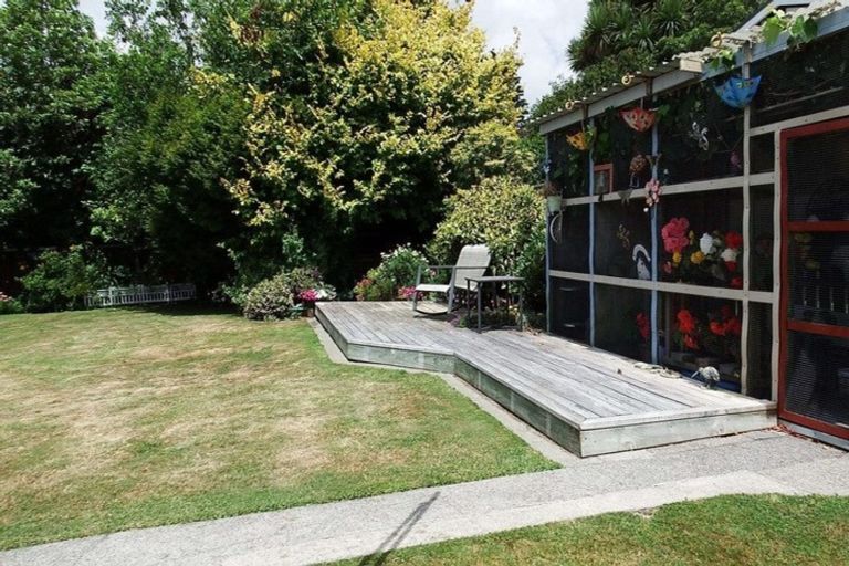 Photo of property in 55 Broadway, Stratford, 4332