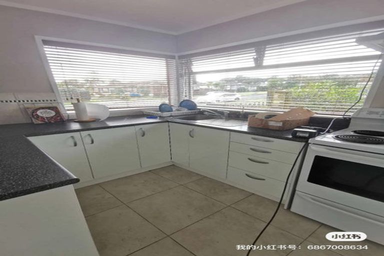 Photo of property in 1/9 Benygloe Place, Highland Park, Auckland, 2010