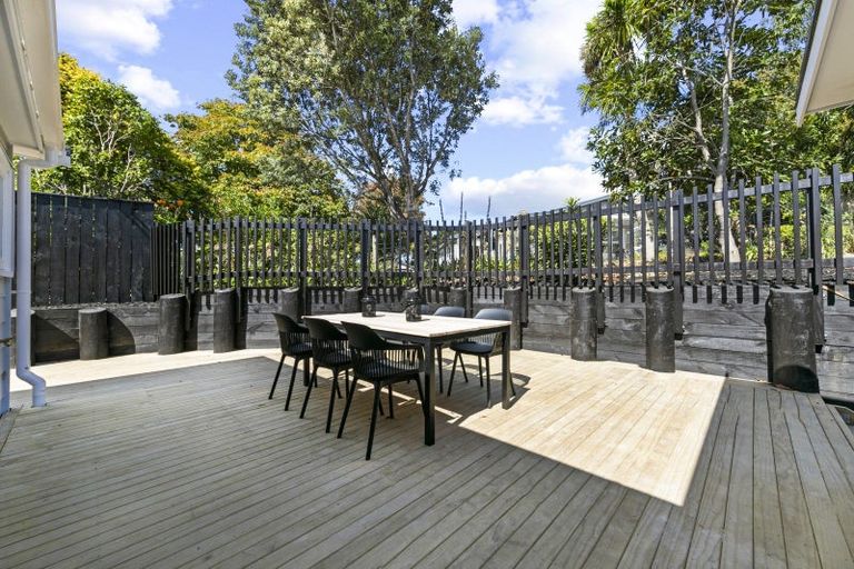 Photo of property in 16 Elliot Street, Riverhead, 0820