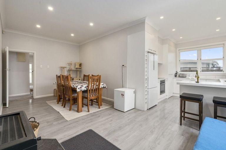 Photo of property in 96 Ferguson Street, West End, Palmerston North, 4412