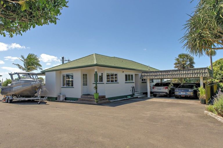 Photo of property in 53 Keepa Road, Coastlands, Whakatane, 3191
