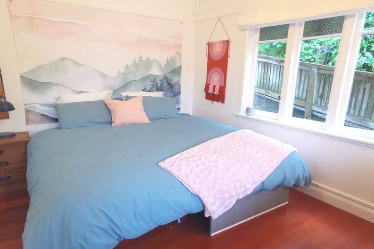 Photo of property in 100 Farnham Street, Mornington, Wellington, 6021