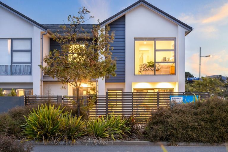 Photo of property in 9 Karearea Avenue, Kenepuru, Porirua, 5022