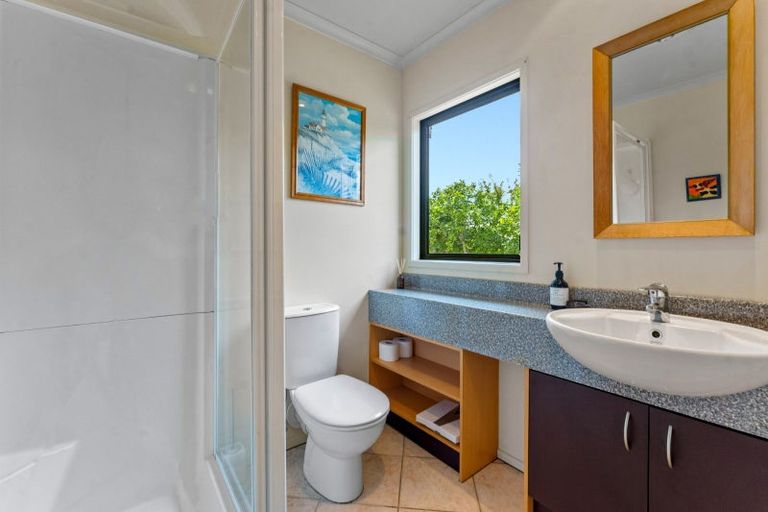 Photo of property in 1224 State Highway 16, Waimauku, 0883