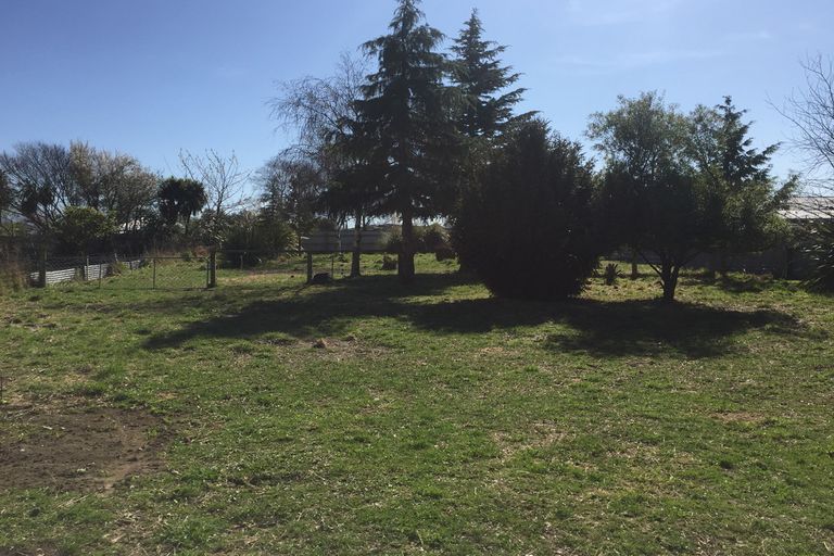 Photo of property in 30 Timaru Road, Waimate, 7924