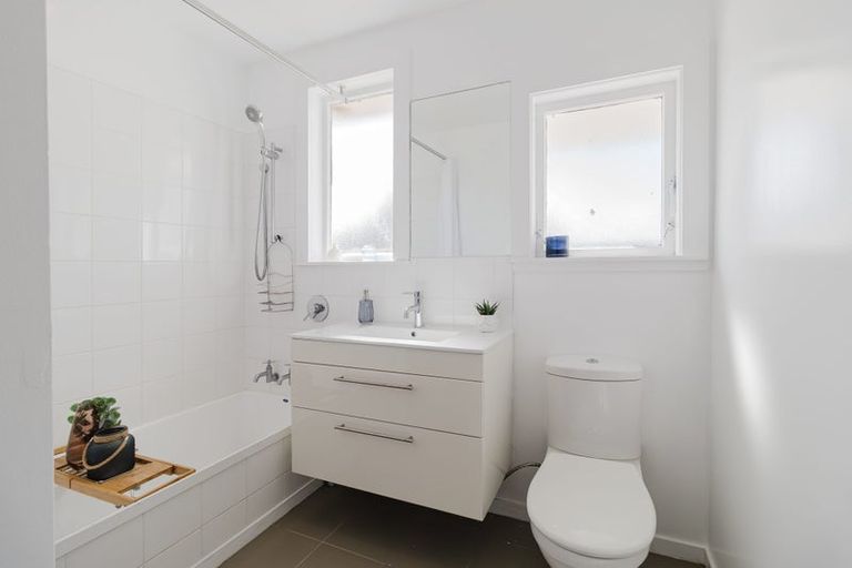 Photo of property in 5 Matatiro Street, Titahi Bay, Porirua, 5022