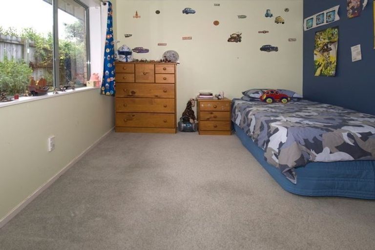 Photo of property in 66 Bob Charles Drive, Golflands, Auckland, 2013