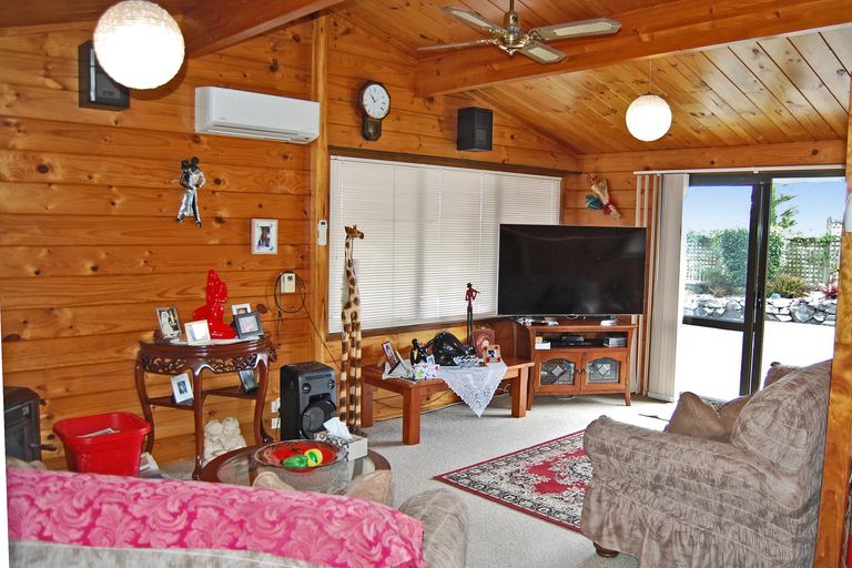 Photo of property in 1870 State Highway 1, Kaiwaka, 0573