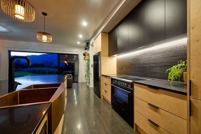 Photo of property in 258c Mount Fyffe Road, Kaikoura Flat, Kaikoura, 7300