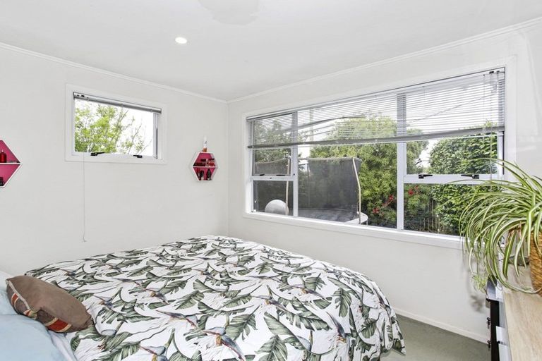 Photo of property in 132 Coxhead Road, Wattle Downs, Auckland, 2103