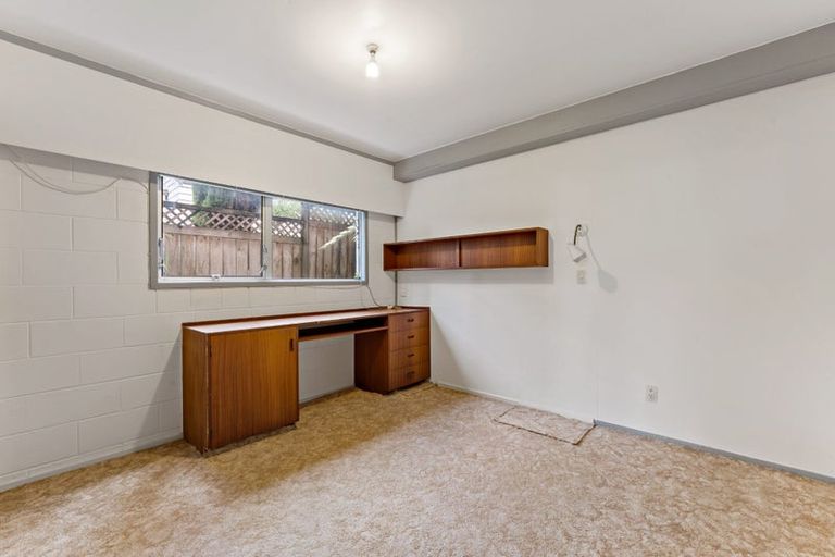 Photo of property in 40 Montgomery Avenue, Rothesay Bay, Auckland, 0630