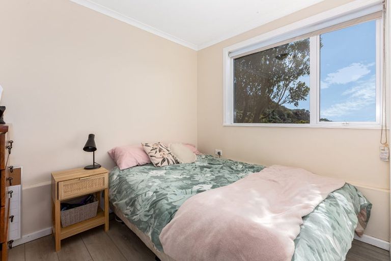 Photo of property in 2 Raroa Place, Pukerua Bay, 5026