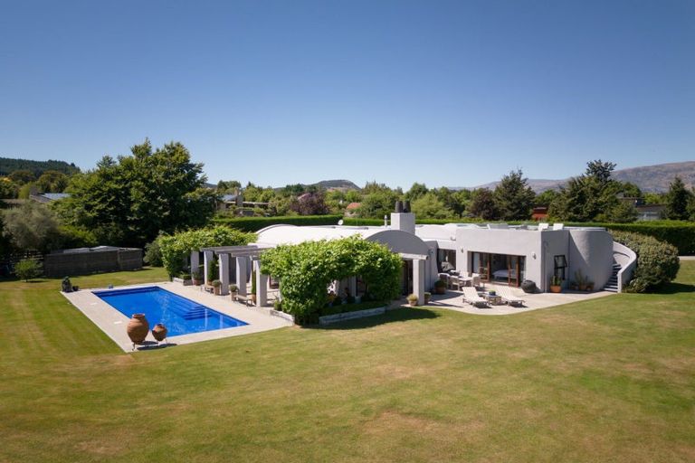 Photo of property in 20 Waimana Place, Wanaka, 9305