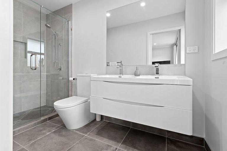 Photo of property in 2 Oderings Place, Huntington, Hamilton, 3210