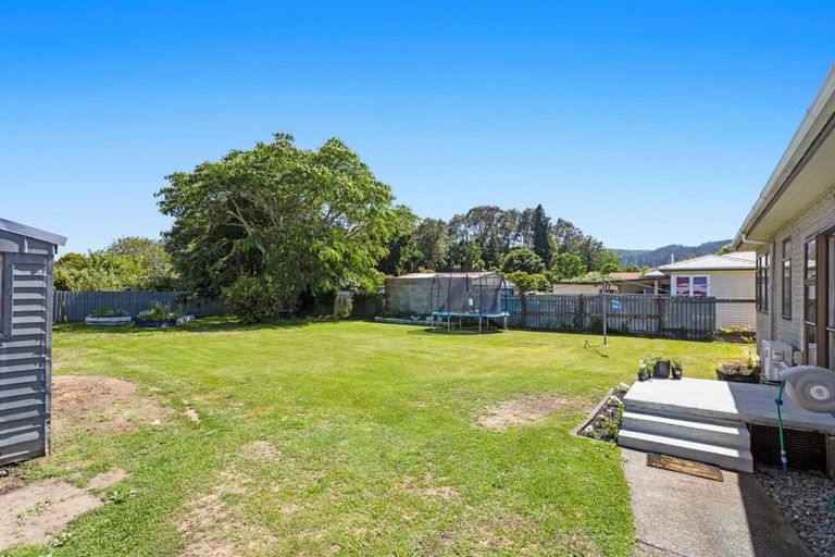 Photo of property in 1 Mckenzie Street, Taneatua, 3123