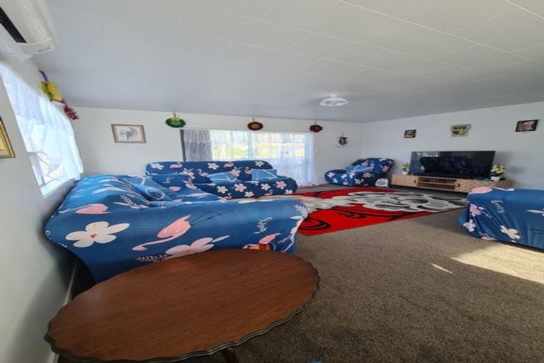 Photo of property in 2/54 Ambler Avenue, Glen Eden, Auckland, 0602