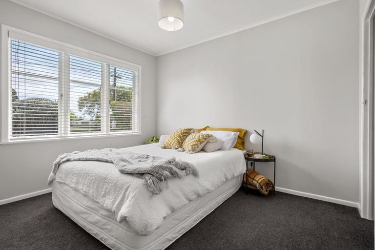 Photo of property in 1/50 Muir Avenue, Mangere Bridge, Auckland, 2022