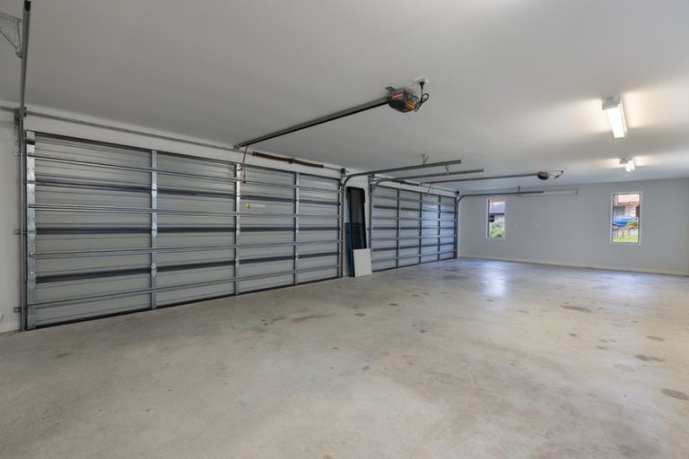 Photo of property in 174 Ballintoy Park Drive, Welcome Bay, Tauranga, 3175