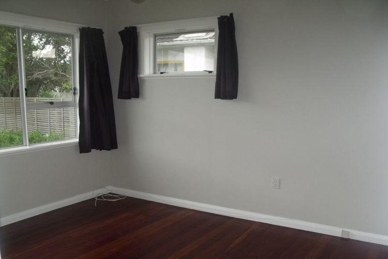 Photo of property in 21 Flanders Avenue, Onekawa, Napier, 4110