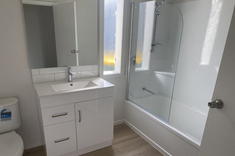 Photo of property in 18 Wilton Street, Levin, 5510