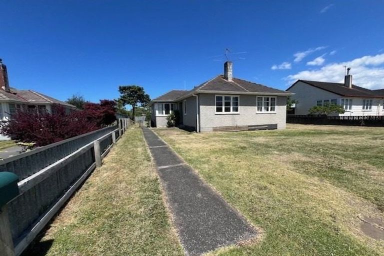 Photo of property in 682 Childers Road, Elgin, Gisborne, 4010