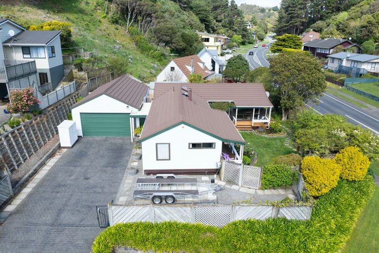 Photo of property in 2 Bosun Terrace, Whitby, Porirua, 5024