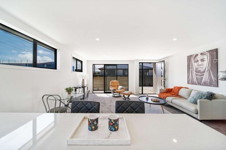 Photo of property in 5a Church Street, Mosgiel, 9024