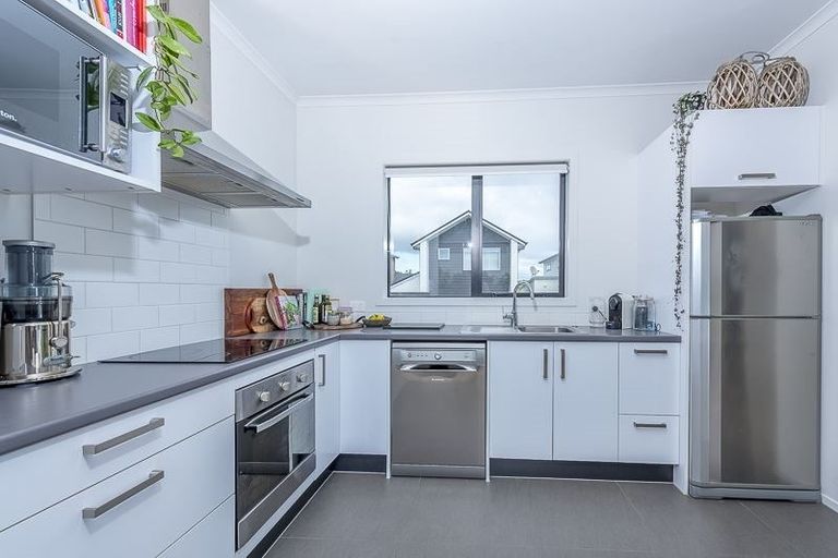 Photo of property in 7 Flounder Road, Hobsonville, Auckland, 0616