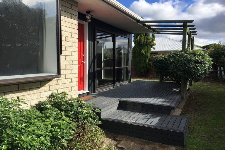 Photo of property in 2/417 Bower Avenue, Parklands, Christchurch, 8083