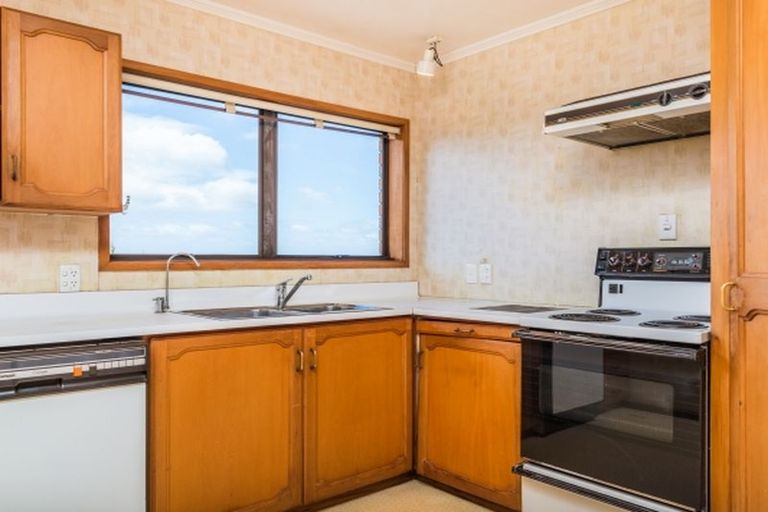 Photo of property in 19 Renoir Street, West Harbour, Auckland, 0618