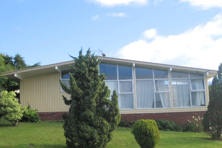 Photo of property in 35 Waimumu Road, Massey, Auckland, 0614