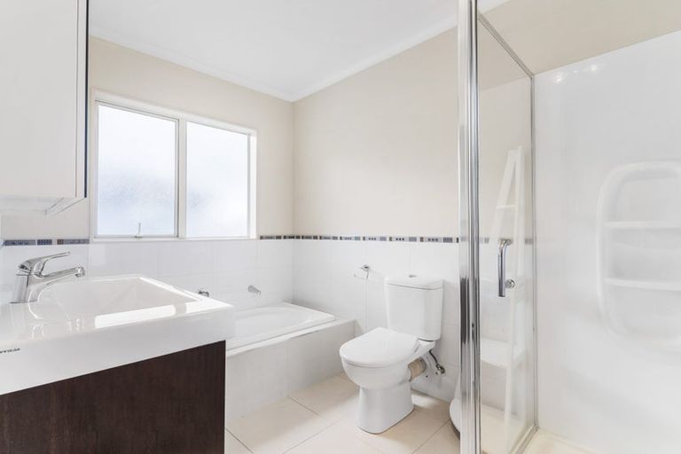 Photo of property in 9a Baird Street, Howick, Auckland, 2014